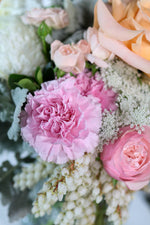 Close-up of a bouquet with pink and white flowers