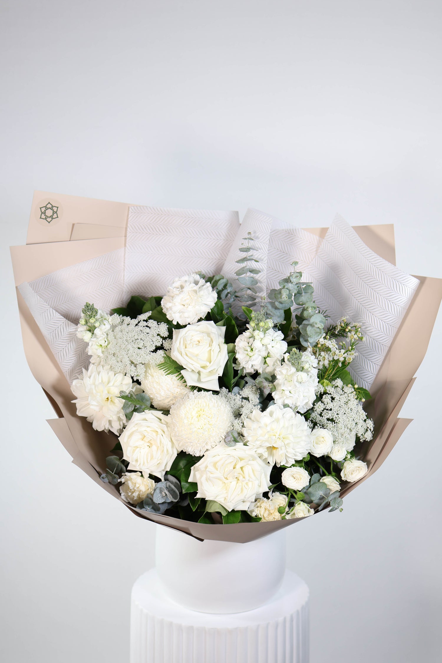 Helsinki White Bouquet